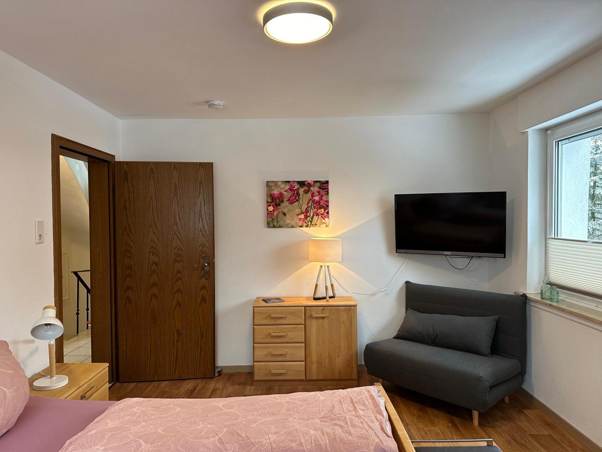 Apartment Am Wald Mit Garten & Hot-tub & Alpakas *
