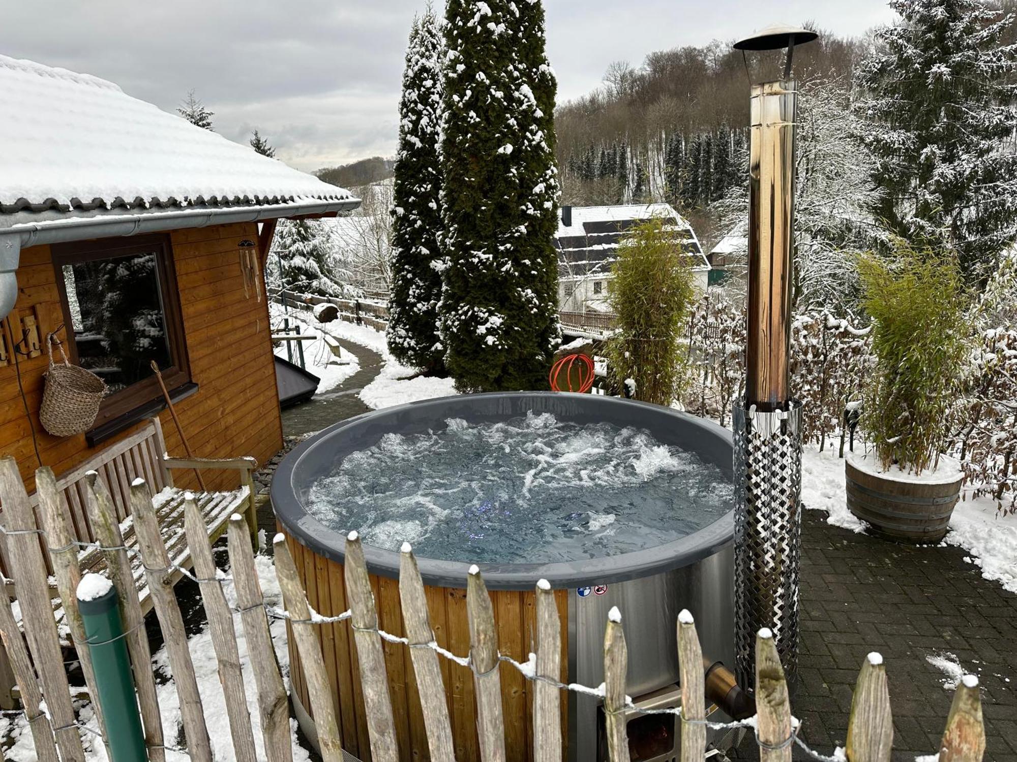 Am Wald Mit Garten & Hot-tub & Alpakas *