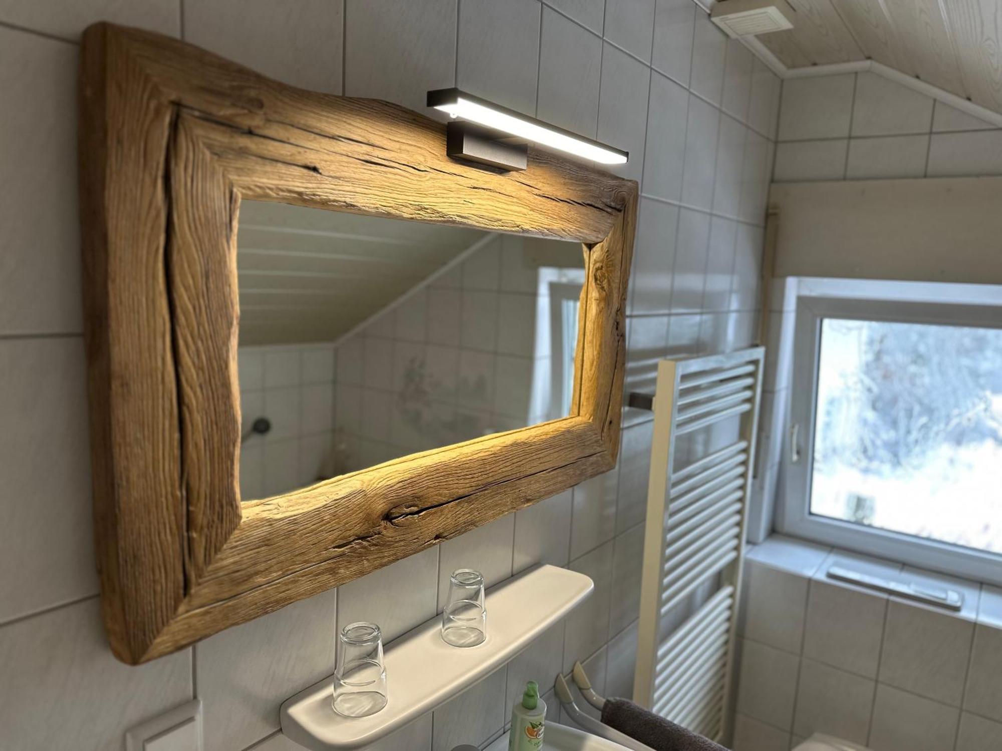 Am Wald Mit Garten & Hot-tub & Alpakas Meschede